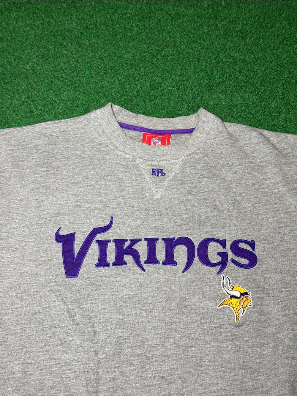 Minnesota Vikings Vintage Sweatshirt Large 24x26 Gray Y2K Crewneck - Picture 2 of 6